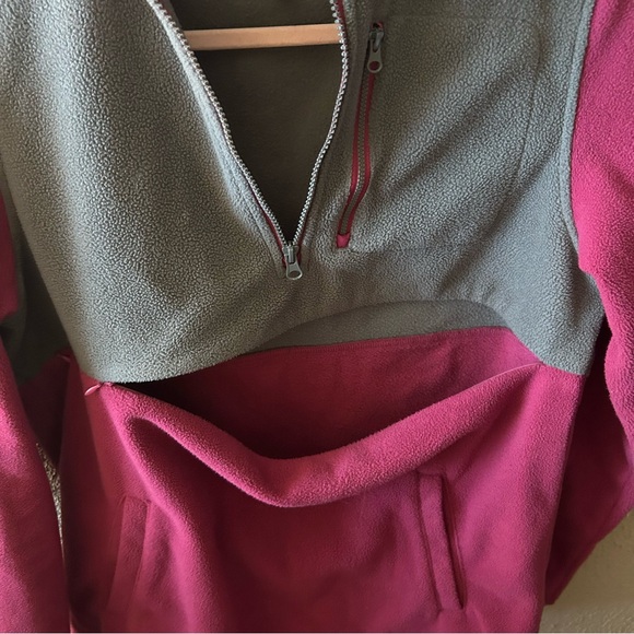 Nursing Queen Half Zip Fleece Pullover - Picture 5 of 7